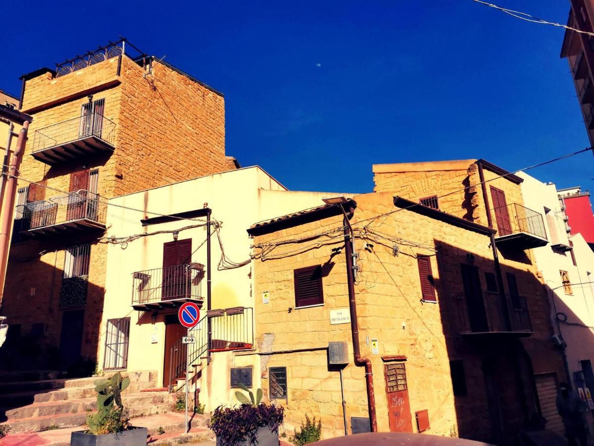 A Due Passi Dal Centro Sweet Rooms Agrigento Exterior foto