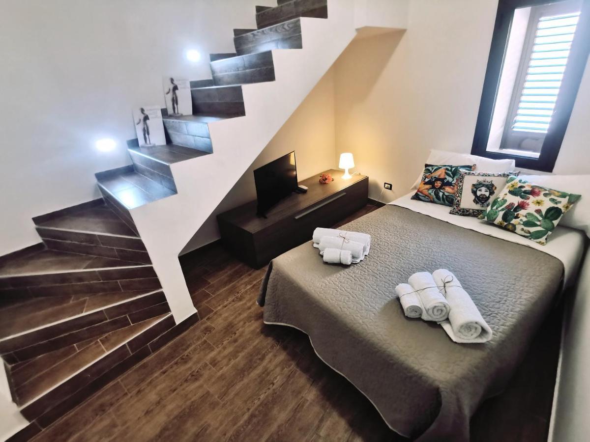 A Due Passi Dal Centro Sweet Rooms Agrigento Exterior foto