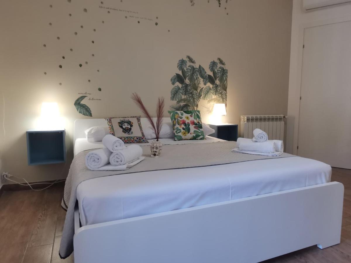 A Due Passi Dal Centro Sweet Rooms Agrigento Exterior foto