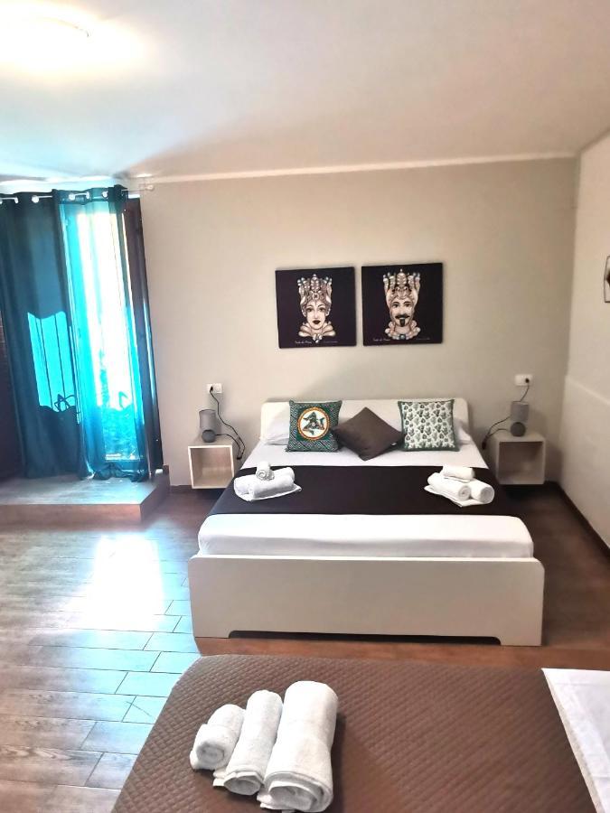 A Due Passi Dal Centro Sweet Rooms Agrigento Exterior foto