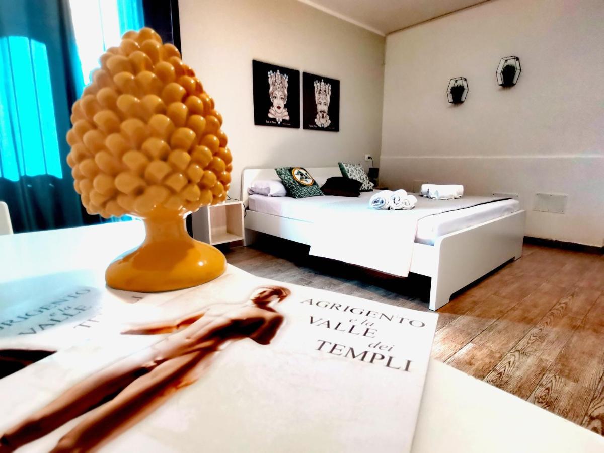 A Due Passi Dal Centro Sweet Rooms Agrigento Exterior foto