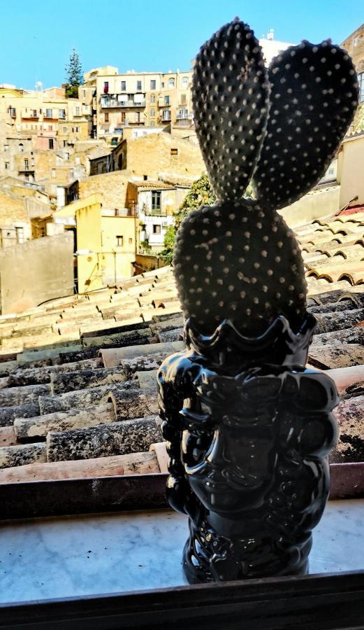 A Due Passi Dal Centro Sweet Rooms Agrigento Exterior foto
